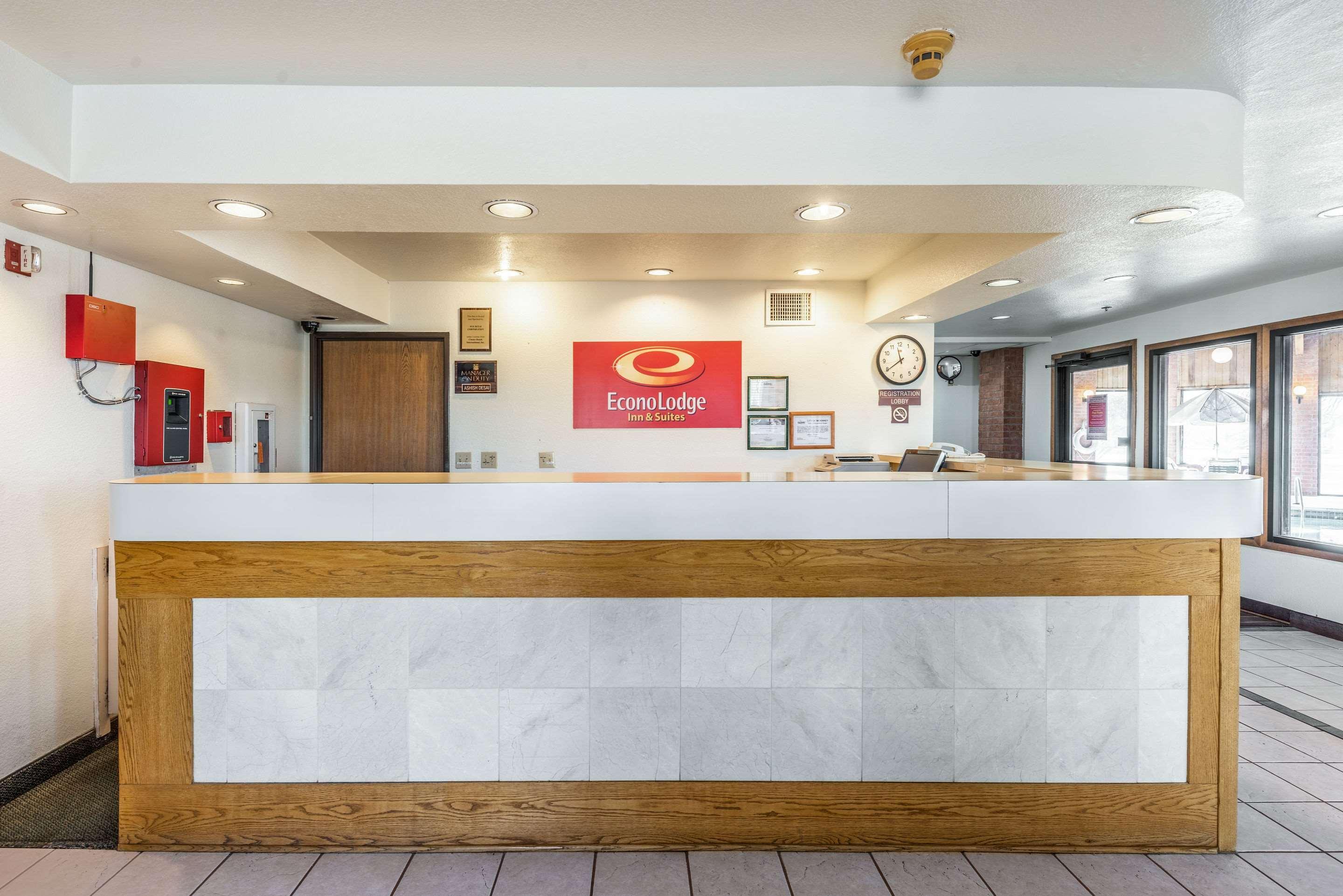 伊克诺旅馆套房酒店 麦金尼 外观 照片